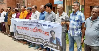 সাংবাদিক তুহিন হত্যার প্রতিবাদে নোয়াখালীতে মানববন্ধন-সমাবেশ